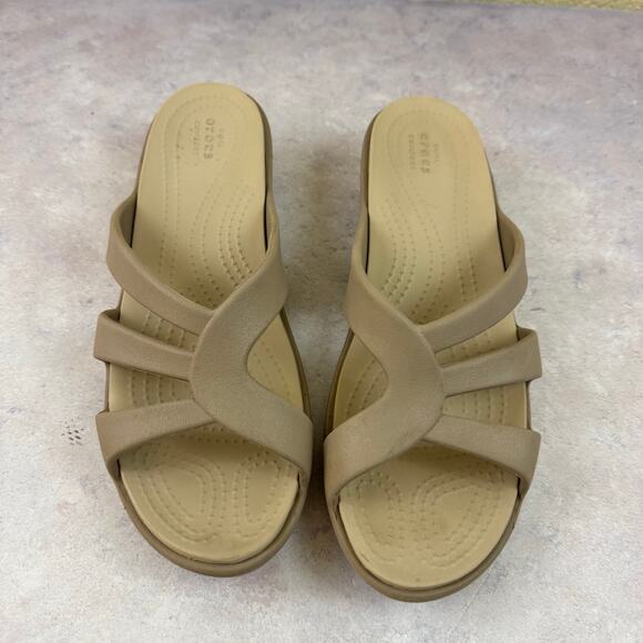 Crocs Womens Sanrah Strappy Wedge Slide Flip Flop Sandal Beige Size 9 - Picture 5 of 12